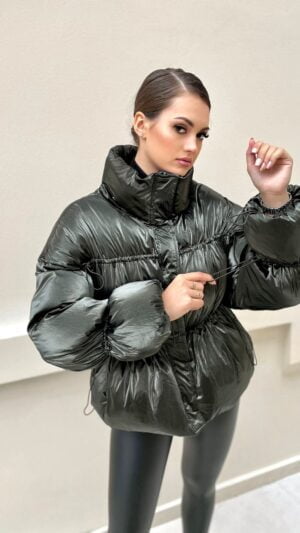 Reduceri Geacă Scurtă Metalic Verde 3 Reduceri Geacă Scurtă Metalic Verde