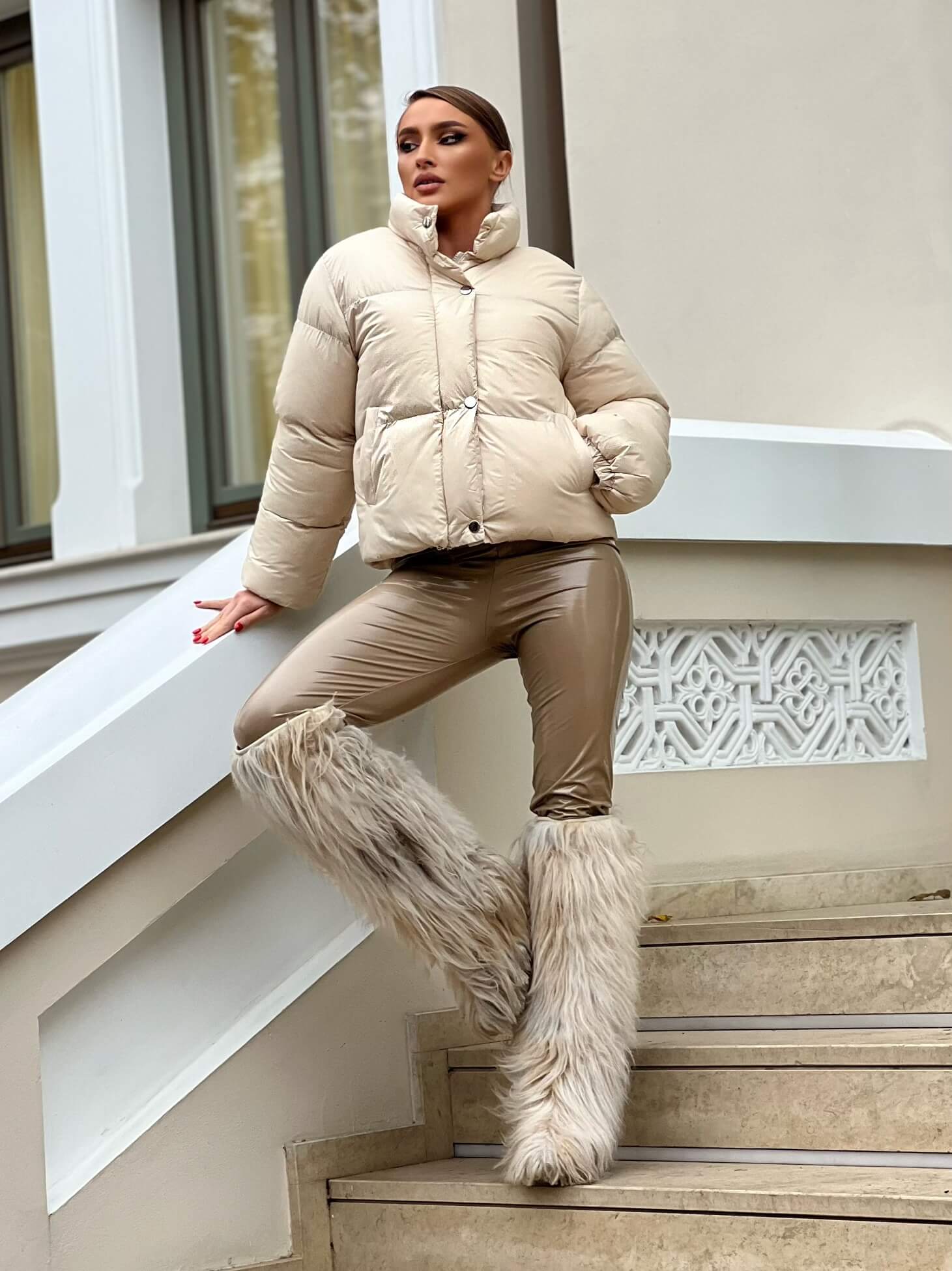 IMG_5913.jpeg Geaca scurta din fas lucios – Beige Skate