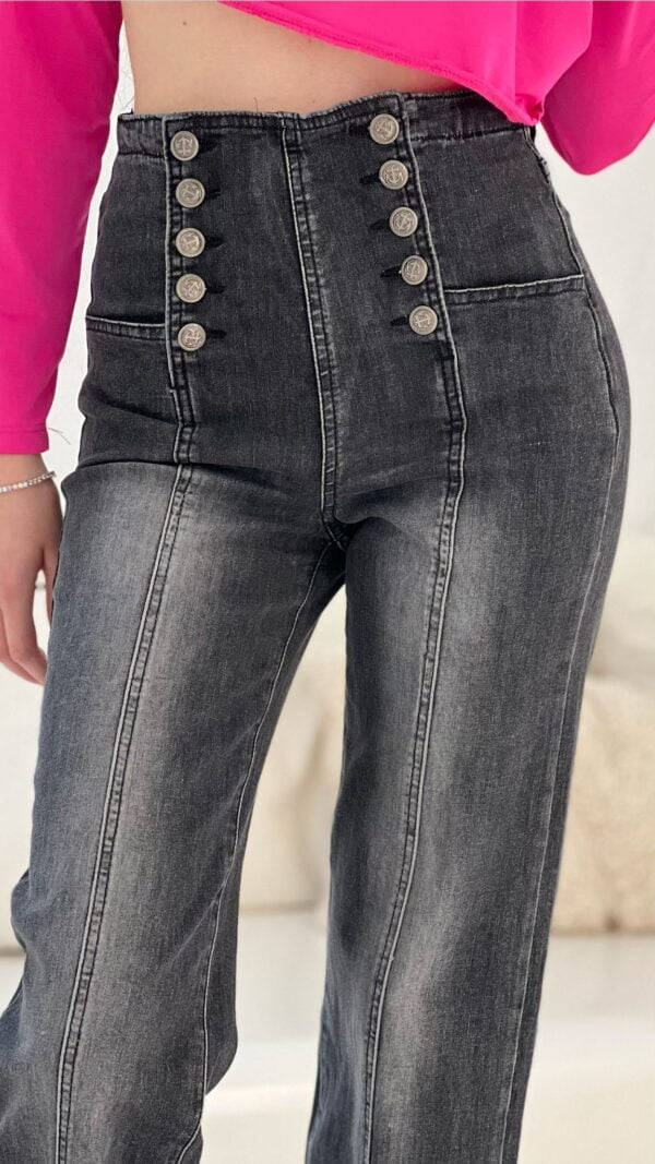 Jeans cu croi drept si nasturi exteriori - Ruby - sku9775